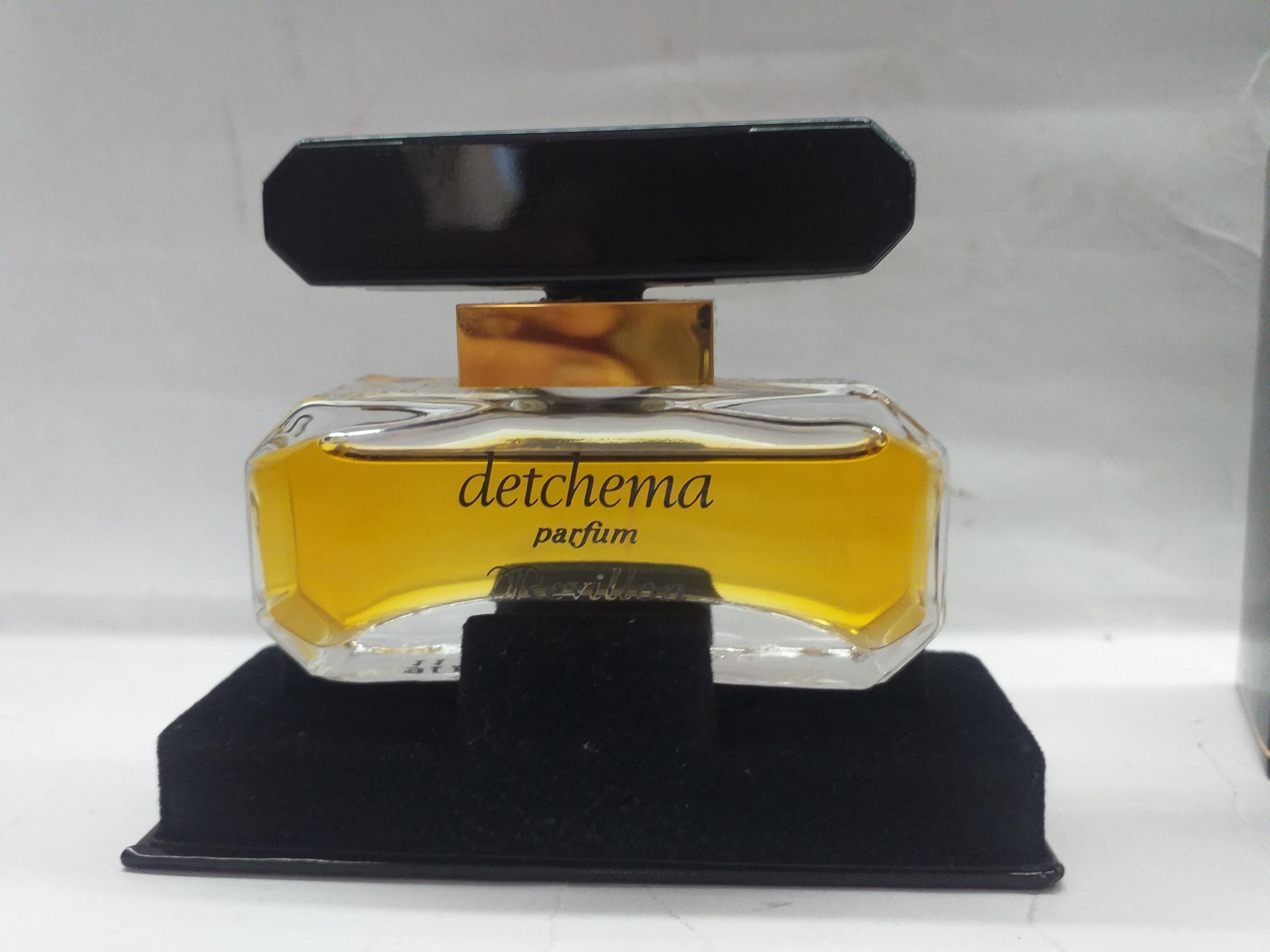 Detchema Revillon - Etsy