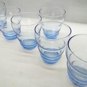 6/8/10 bicchieri ondulati blu vintage Italy, bibita, acqua, grandi,molto belli, rari, H 10cm, D 8,5cm.