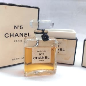 Chanel No 7 - Etsy