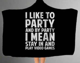Video Game Hooded Blanket: Cozy Gamer Gift