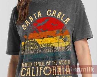 80年代ホラーコメディ サンタ・カーラ ロストボーイズ 1987 ユニセックスTシャツ、ヴァンパイア映画ファンギフト、レトロ80年代Tシャツ、ハロウィンコスチュームシャツ RZ