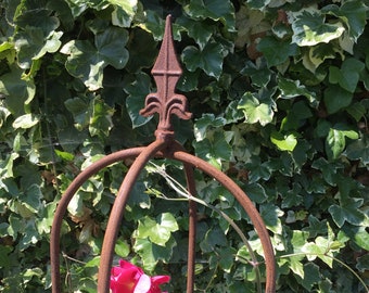 Garden Obelisk, Sweet Pea Support, Climbing Rose Support, Fleur de lis, Gardeners Gift, Self Coloured Steel Art, Plant Support, Jasmine