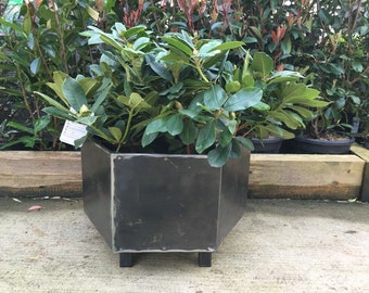 Garden Planter - Hexagon -Steel Premium Quality - Handcrafted- Gift for Garden - Garden Trough - Steel Planter - Oxidised- Rusty Planter