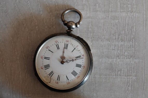 2 Montres à Gousset Anciennes En Argent Massif - Années 1900 - Mécanique - Une Ne Fonctionne Pas