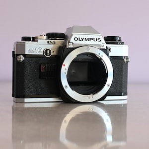 OLYMPUS OM 10 body