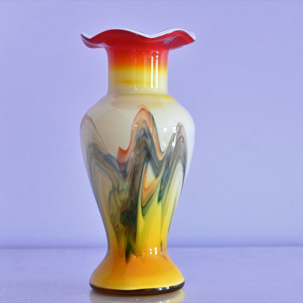 Vase collerette en verre soufflé vintage