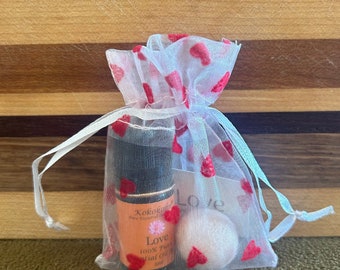 LOVE Essential Oil // Gift Set