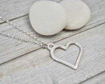 Heart necklace | Sterling silver heart necklace | Handmade silver jewellery | Hammered heart necklace | Gift for wife | Best friend gift