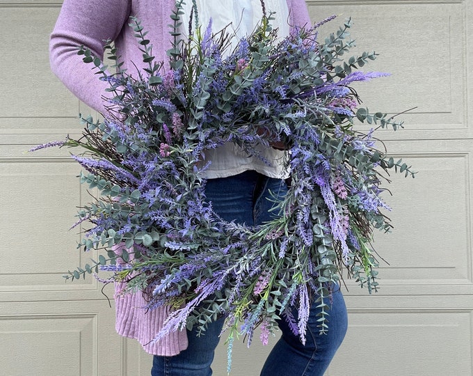 Cottage style christmas wreath