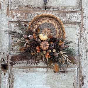 Neutral Autumn Wall Basket, Boho Fall Decor, Harvest Wall Decoration, Unique Pantry Door Wreath for Thanksgiving, Kitchen Wreath