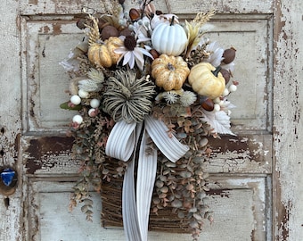 Cream Pumpkin Door Basket, Neutral Fall Entry Way Basket, Autumn Door Hanger, Thanksgiving Basket for Door, Fall Farmhouse Front Door Basket