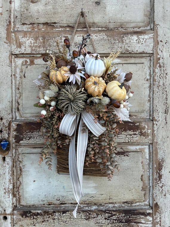 Cream Pumpkin Door Basket, Neutral Fall Entry Way Basket, Autumn Door Hanger, Thanksgiving Basket for Door, Fall Farmhouse Front Door Basket