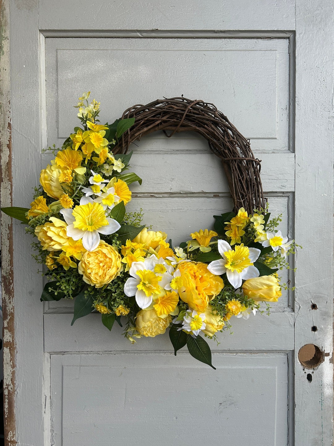 Daffodil Wreath for Front Door, Yellow Spring Wreath, March Birth