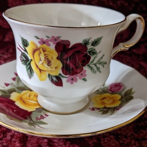 Vintage Queen Anne Teacup and Saucer Bone China England Red/Yellow Roses