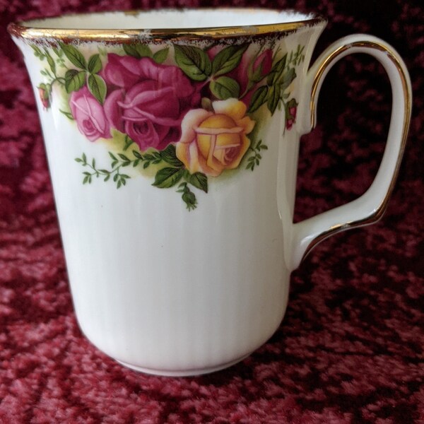 Vintage Royal Albert Coffee Mug Old Country Roses Bone China England