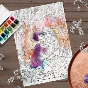 Puede incluir: Un dibujo en blanco y negro de dos chicas susurr&aacute;ndose en un entorno de bosque. El dibujo est&aacute; sobre un fondo blanco y tiene lavados de acuarela rosa, naranja y marr&oacute;n.