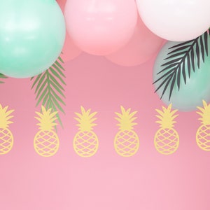 Pineapple Paper Garland, Pineapple Banner, Tropical Theme Party, Aloha Party Decor, Hawaiian Birthday Party, Baby Shower Decor