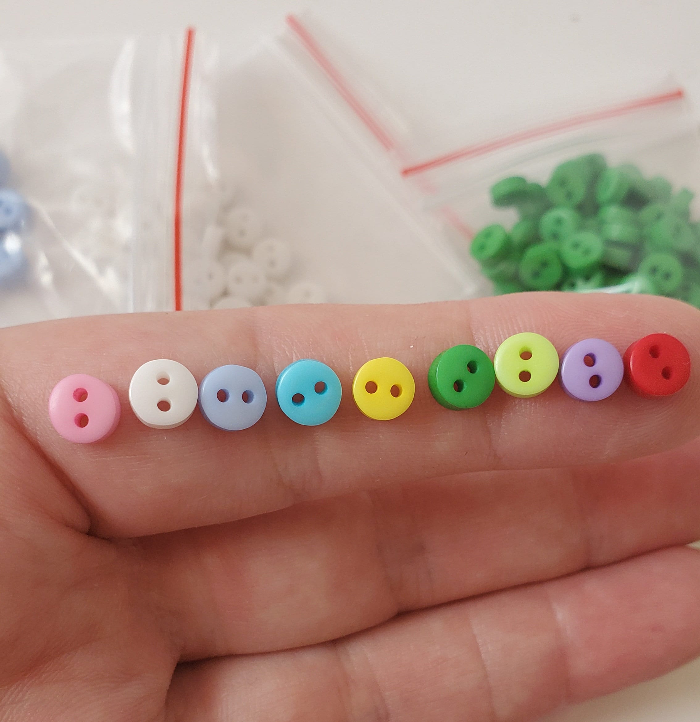 1/4 6mm Tiny Buttons Mini Micro Buttons for Small Doll Clothes Barbie  Clothes Mini Round Buttons 2 Holes Dollmaking Accessories 