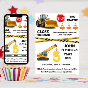 Peut inclure: Une invitation d'anniversaire sur le thème de la construction. Elle présente une pelle mécanique jaune, des cônes de signalisation et un panneau stop. Le texte indique "John a 5 ans !" et les détails de l'événement.