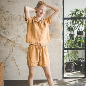 Short Linen Shirt Loose Style / Linen Summer Shirt / Linen Buttoned Blouse / Peter Pan Collar Shirt image 4