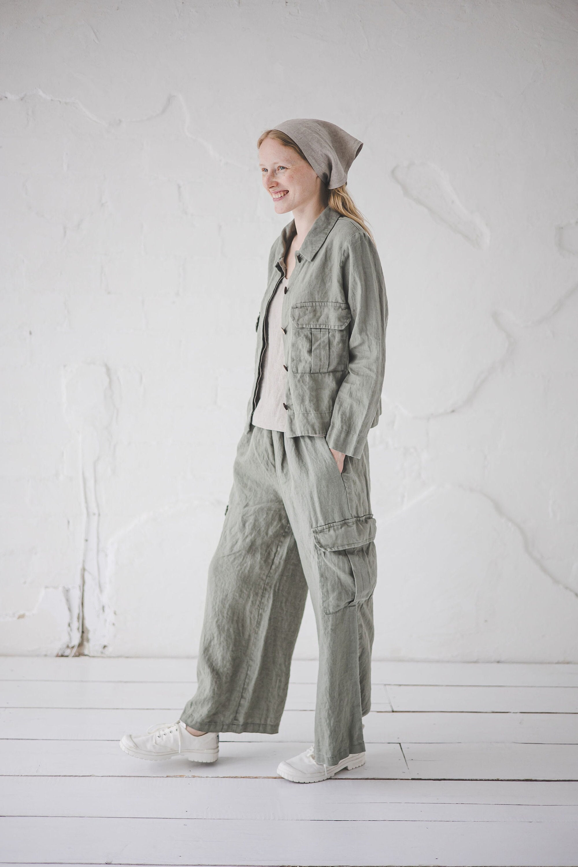 Relaxed Fit Linen Cargo Pants: High Waist Pocket Trousers