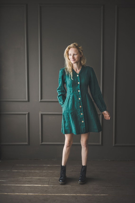 emerald green 3/4 sleeve dress Linen Dress: V-neck Puffy Button Down Womens dresses Burgundy Junior Bridesmaid Dresses backorder-enabled and long sleeves with Width:M(D)