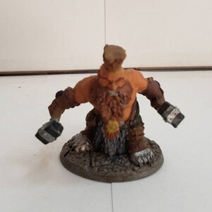 Dwarf Berserker with dual Hammers and Mohawk