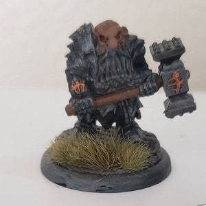 Dwarf warrior pounder