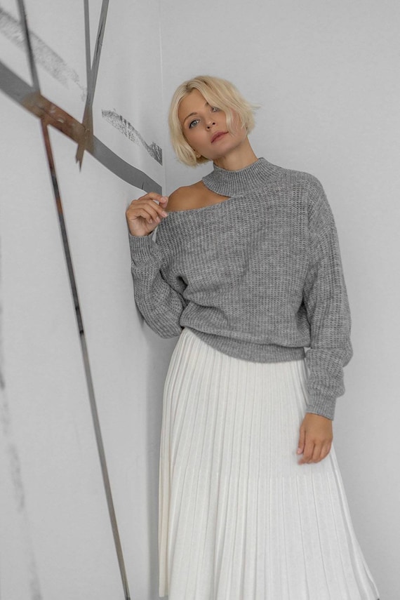womens white knit skirt