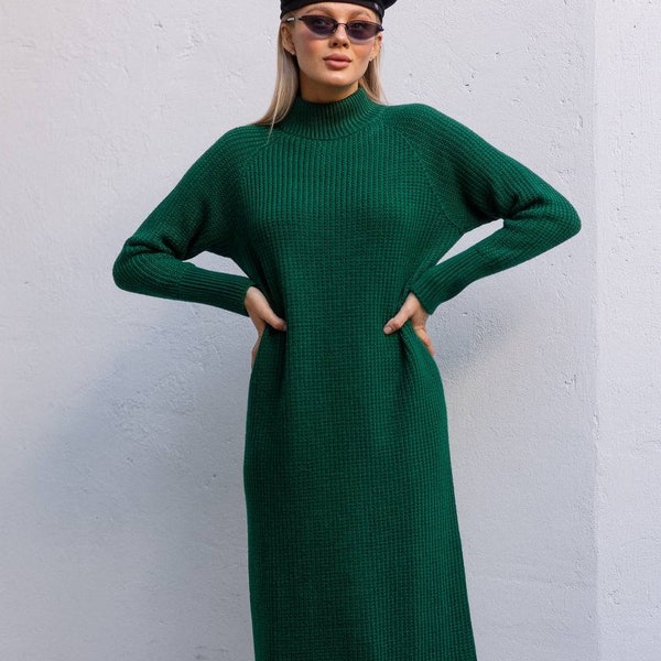 Robe pull Emerald Knit pour femme, Robe en laine surdimensionnée en tricot midi, Robe pull en tricot chaud pour femme, Robe Midi en laine Tricotée Verte Hiver