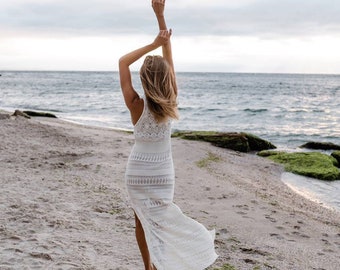White Summer knit midi dress for women, Sleeveless knit bodycon dress, Boho summer mini dress with v-neck, Knit Beach dress