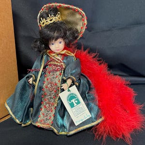 Vintage Robin Woods Morgan Le Fey Doll – 9” Camelot Collection with Box, No COA – Excellent Condition