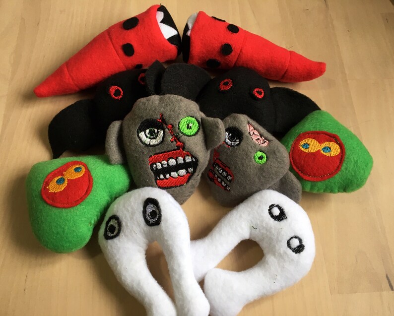 thumbnail image 2 of LOGOFUN 6-Pack Catnip Mouse Toys - Plush Interactive Toys For Indoor Cats 2 of 14