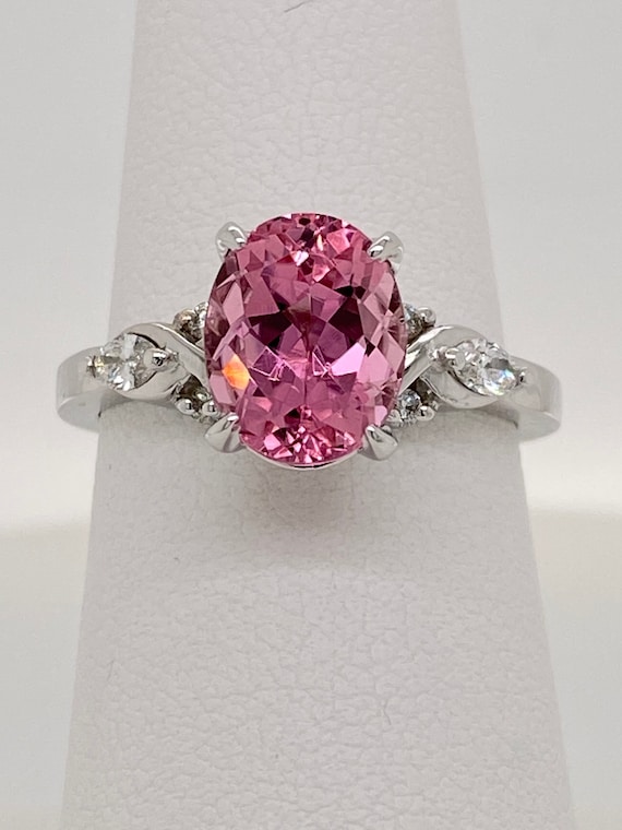 Natural pink tourmaline ring deals