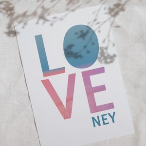 Postal que dice "LOVE NEY"