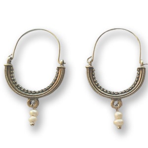 NEW  Traditional Croatian Handmade Earrings With White Pearls, Silver Colored- Verizice - Unique and Elegant
