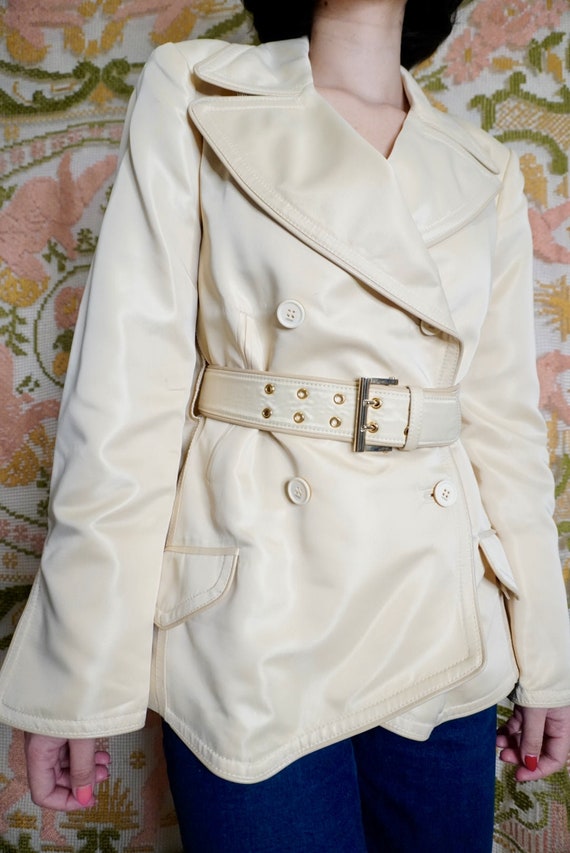 Vintage Gianfranco Ferré Belt Front Cream Jacket,… - image 7
