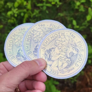 Queen&#39;s Behemoth | Gold Holographic Sticker