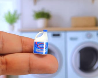 Dollhouse Miniature Bleach, Mini Bottle Cleaning Supplies, 1:12 Scale, Doll House Laundry Accessories