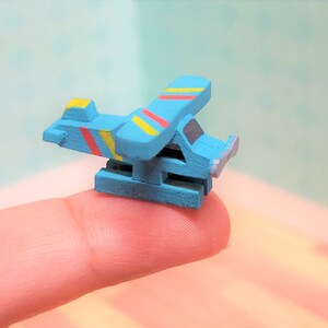 Miniature Dollhouse Toy Plane 1:12 Scale