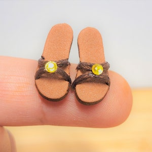Dollhouse Miniature Shoes Sandal Slipper 1:12 Scale Handmade Beach Flip Flop 1/12 Scale