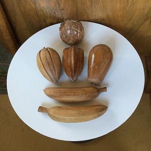 Set/6 Vintage Wooden Fruit