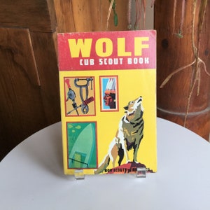Vintage 1967 Wolf Cub Scout Book ~ BSA Boy Scouts of America