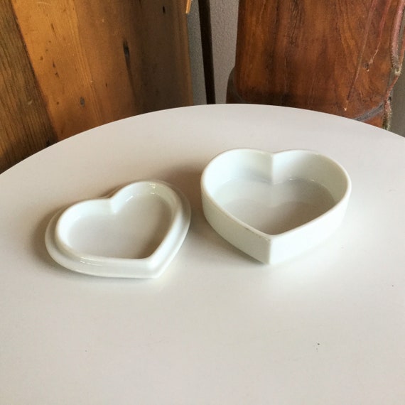 Enesco "Love is Kind" Heart-Shaped Porcelain Trin… - image 4