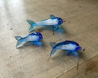 青と白のガラスのイルカまたはクジラ 3 体セット - Etsy 日本