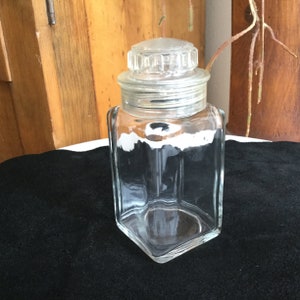 Square Glass Bottle with Plastic Threaded Lid