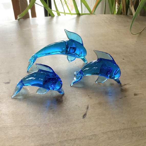 青と白のガラスのイルカまたはクジラ 3 体セット - Etsy 日本