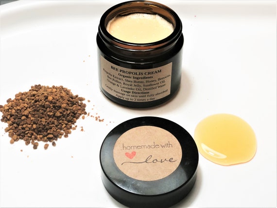 Organic Bee Propolis Face Cream With Honey Bee Pollen and Royal homemade 570x428 image Organic Bee Propolis Face Cream With Honey Bee Pollen and Royal