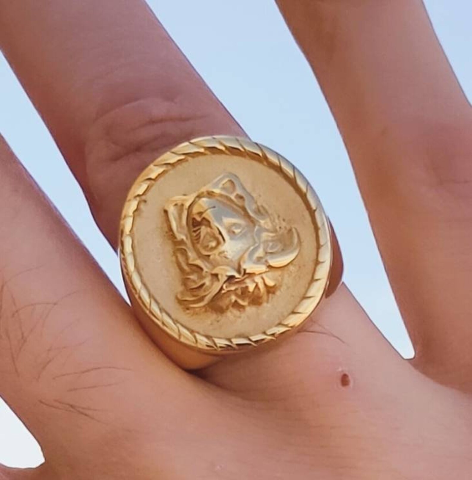 medusa ring 18k