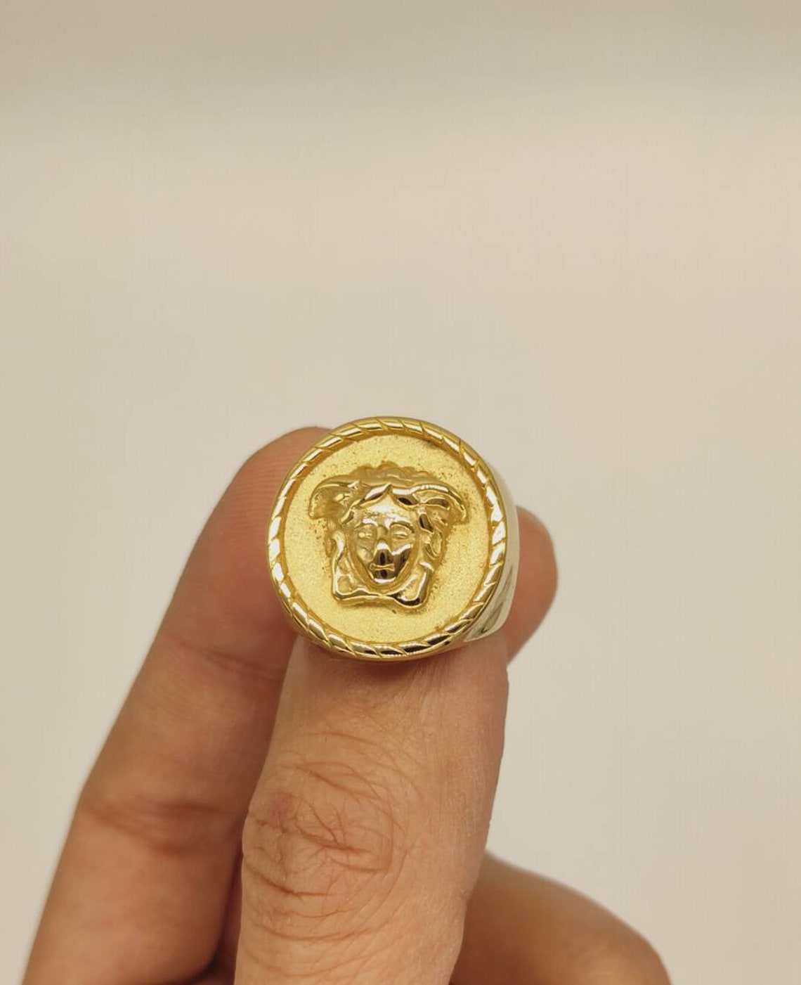 medusa ring 18k